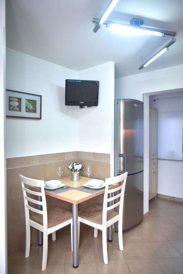 Modern Apartament Făgăraş Eksteriør billede